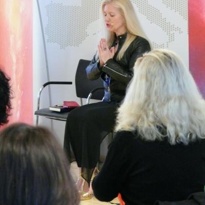 Isabelle Von Fallois 29a